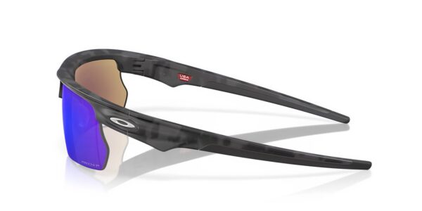 Oakley (009400-0668 68-06 136) - Image 4